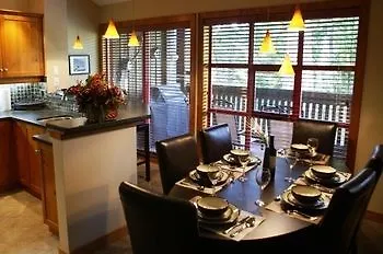 Whistler Superior Properties Townhomes 4*,