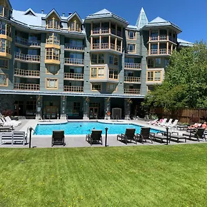 4* Hotel Cascade Wifi 2 Hot Tubs Pool Gym Sauna & Bike Valet Service