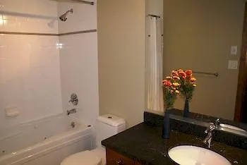 Whistler Superior Properties Townhomes 4*,